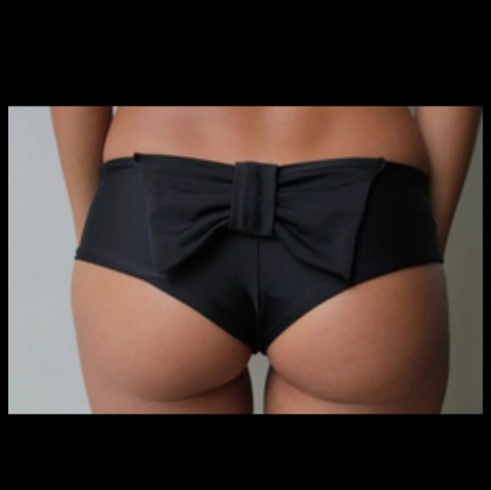 Black Lolli Bow Bottoms!